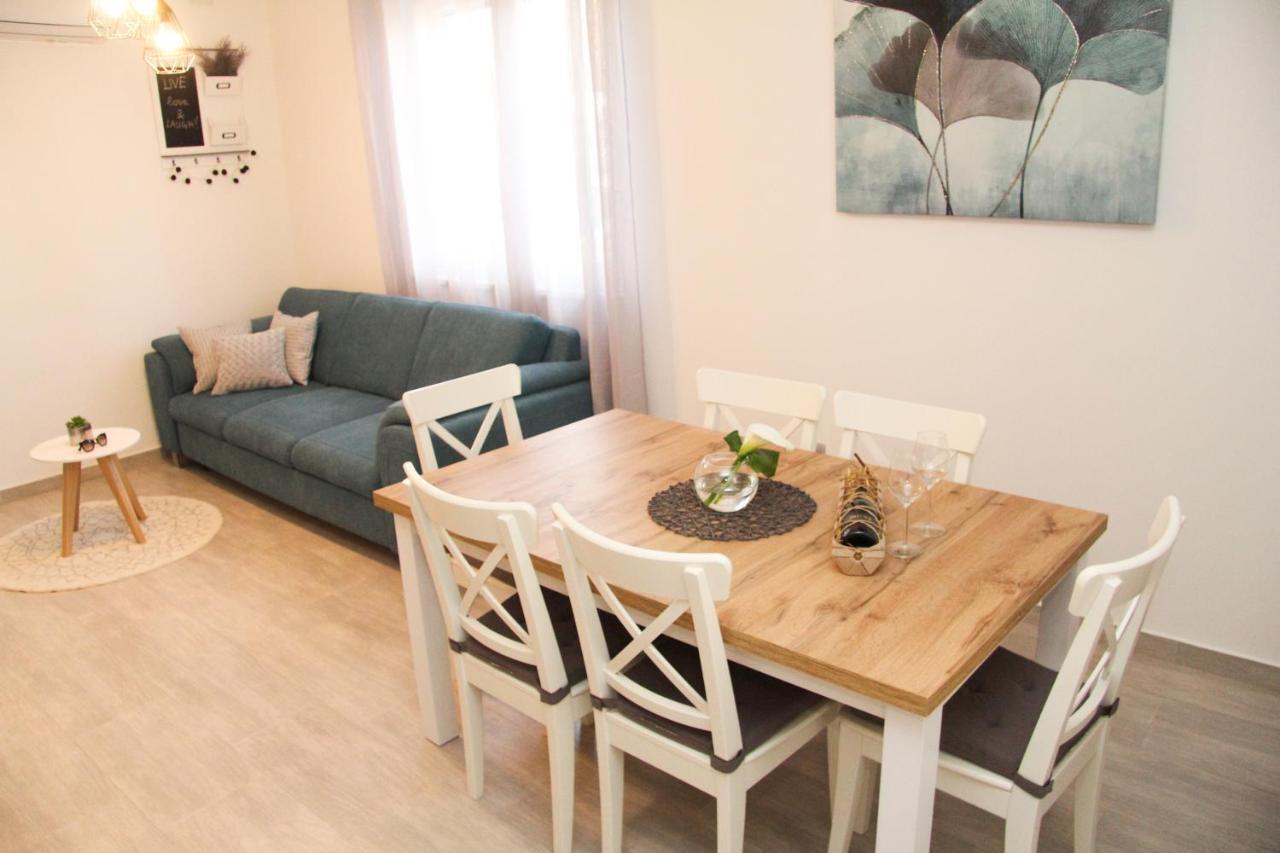 Apartman Antea Biograd Na Moru Eksteriør billede